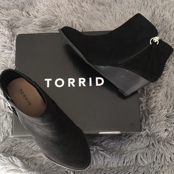 torrid Shoes - Torrid Wide-Width Black Wedge Ankle Booties